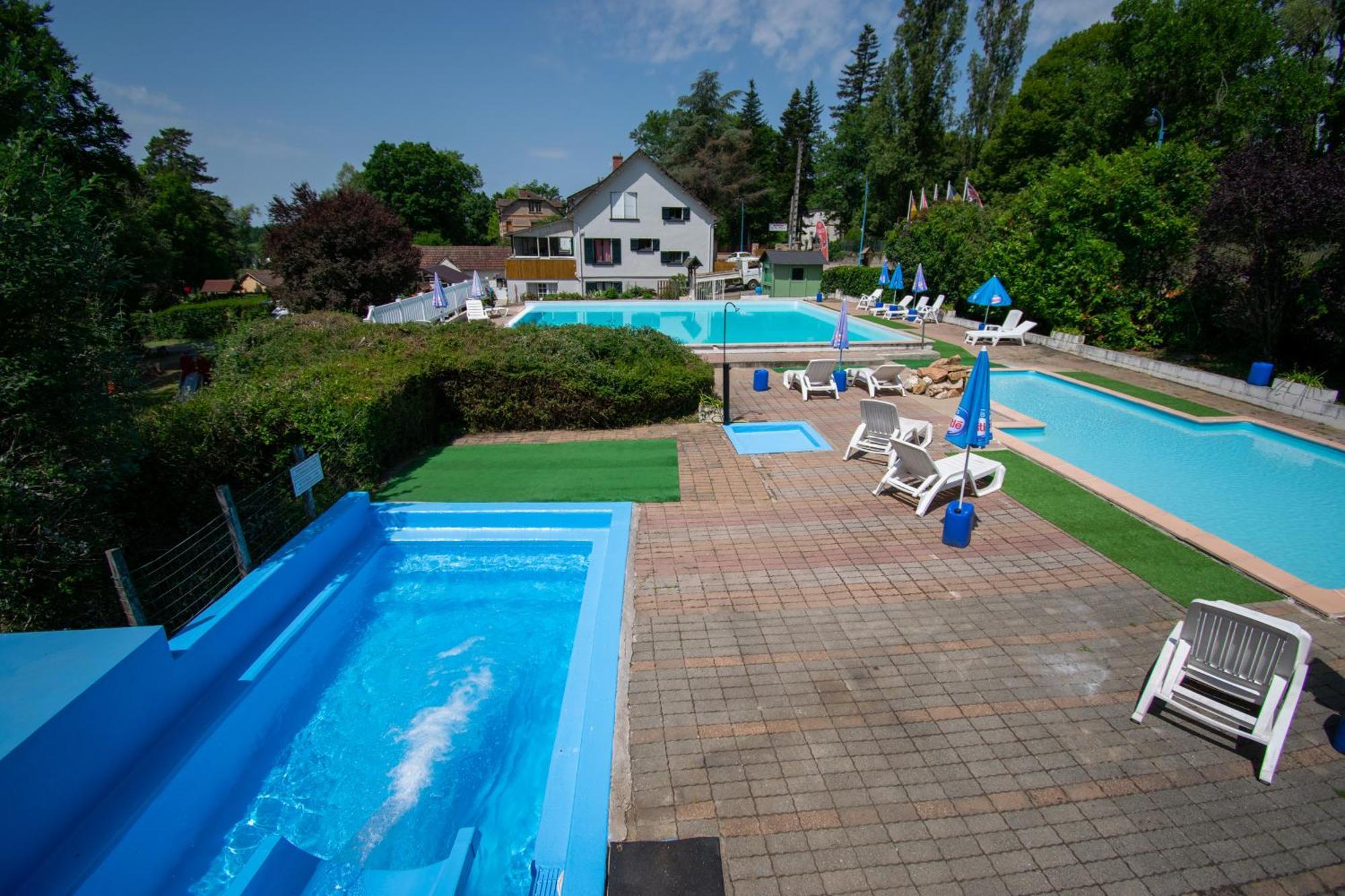 Camping Des Bains Saint-Honore-les-Bains Exterior photo